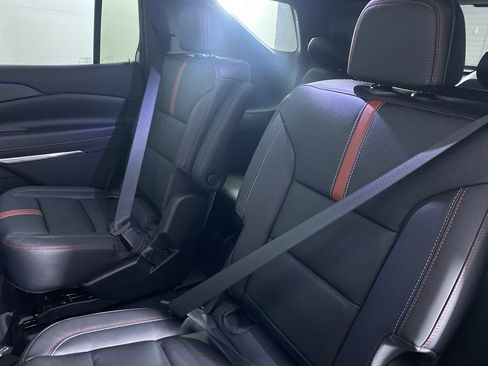 New 2026 Chevrolet Traverse RS w/ LPO, Floor Liner Package image 15