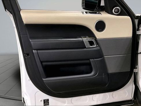 Used 2018 Land Rover Range Rover Sport Supercharged image 23