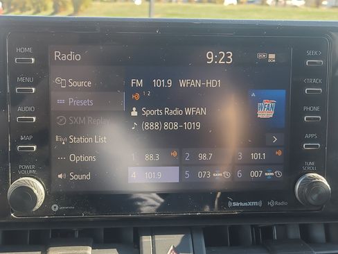 Certified 2020 Toyota RAV4 XLE w/ Convenience Package image 27