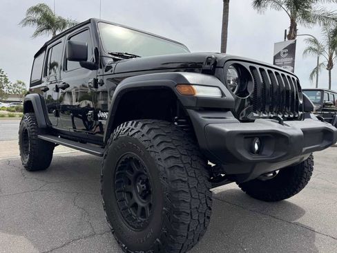 Used 2020 Jeep Wrangler Unlimited Sport S image 11