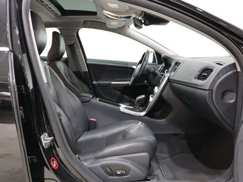 Used 2015 Volvo S60 T5 Platinum w/ Climate Package FWD image 31