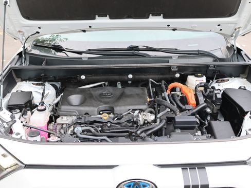Used 2023 Toyota RAV4 XSE AWD/4WD image 14
