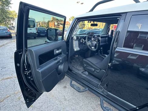 Used 2007 Toyota FJ Cruiser 4WD image 9