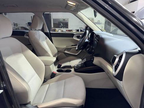 Used 2020 Kia Soul LX FWD image 28
