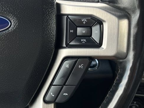 Used 2022 Ford F250 Platinum w/ FX4 Off-Road Package AWD/4WD image 25