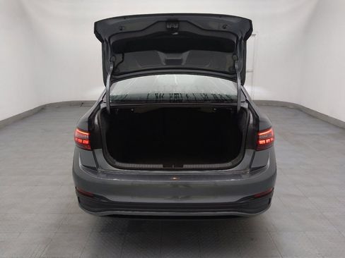 Used 2024 Volkswagen Jetta SE image 29