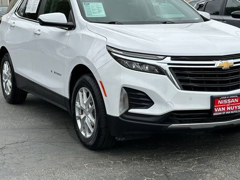Used 2024 Chevrolet Equinox LT FWD image 11