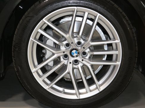 Used 2025 BMW 530i xDrive w/ Premium Package image 10