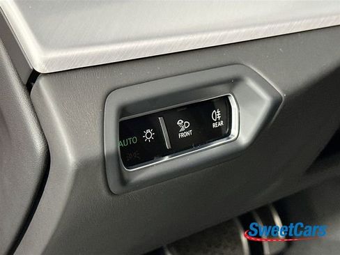 Used 2020 Lamborghini Urus image 22