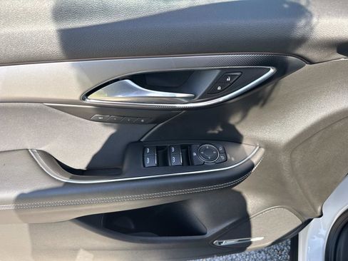 Used 2025 Buick Envision Sport Touring image 18