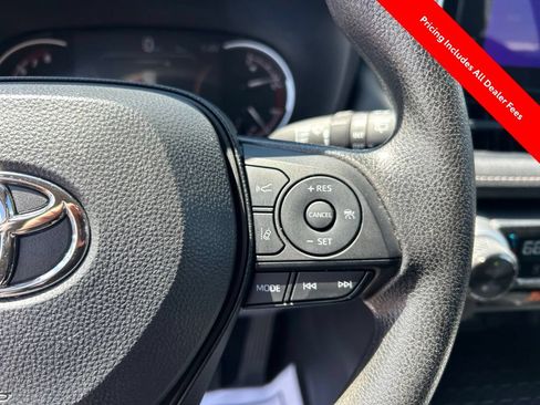 Used 2025 Toyota RAV4 XLE w/ Convenience Package FWD image 8