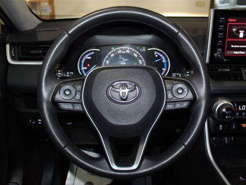 Used 2021 Toyota RAV4 XSE AWD/4WD image 17