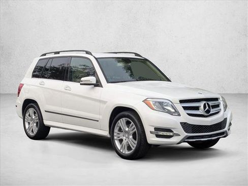 Used 2015 Mercedes-Benz GLK 350 2WD image 3