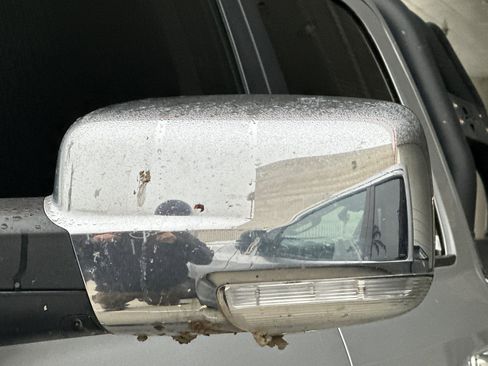 Used 2017 RAM 1500 Laramie w/ Convenience Group image 11