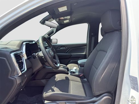 Used 2025 GMC Canyon Elevation image 7
