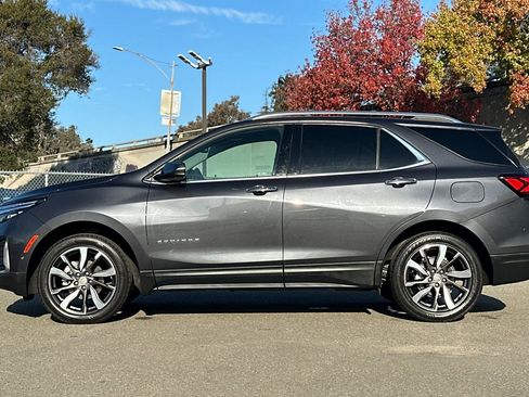 Used 2022 Chevrolet Equinox Premier image 7