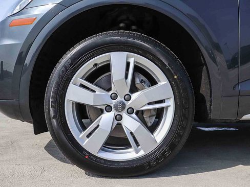 Used 2019 Audi Q5 2.0T Premium Plus w/ Premium Plus Package AWD/4WD image 14