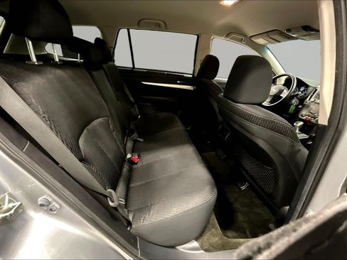 Used 2012 Subaru Outback 2.5i Premium AWD/4WD image 25