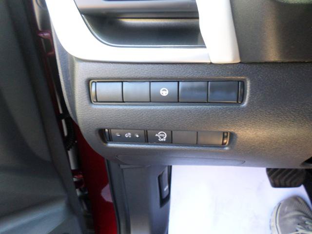 Used 2023 Nissan Rogue SV AWD/4WD image 29
