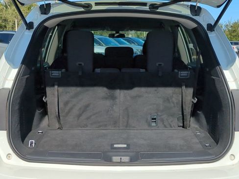 Used 2019 Nissan Pathfinder S image 13