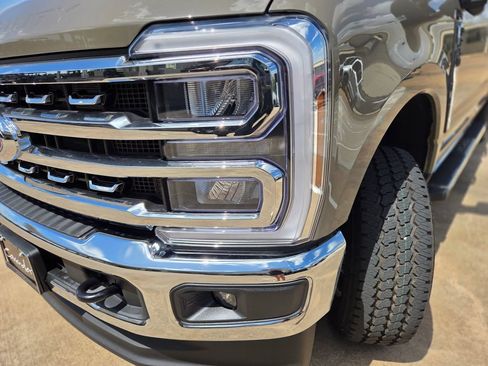 New 2026 Ford F250 XLT w/ XLT Premium Package AWD/4WD image 30