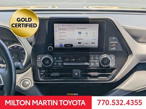 Certified 2024 Toyota Highlander XLE AWD/4WD image 19