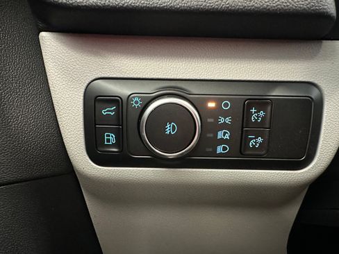 New 2025 Ford Escape Plug-in Hybrid image 57