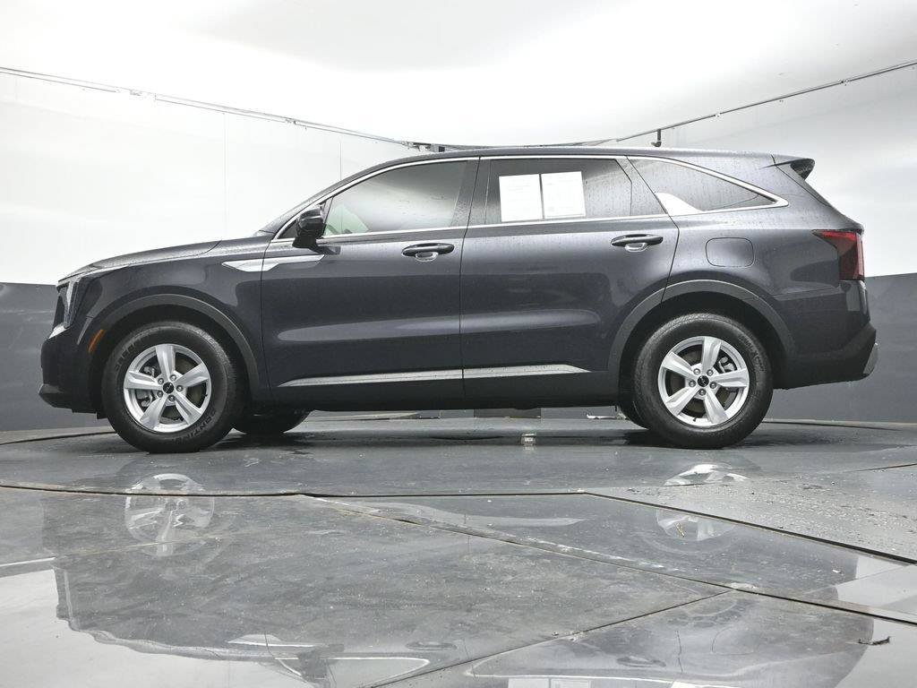 Used 2026 Kia Sorento LX FWD image 36