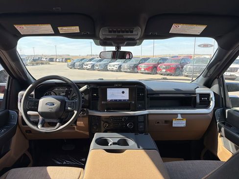 New 2026 Ford F250 4x4 Crew Cab Super Duty image 17