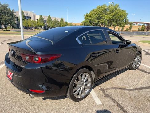 Used 2022 MAZDA MAZDA3 s FWD image 5