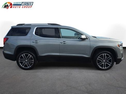 Used 2023 GMC Acadia SLT w/ Preferred Package image 8