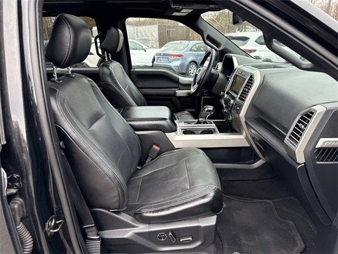 Used 2015 Ford F150 Lariat image 9