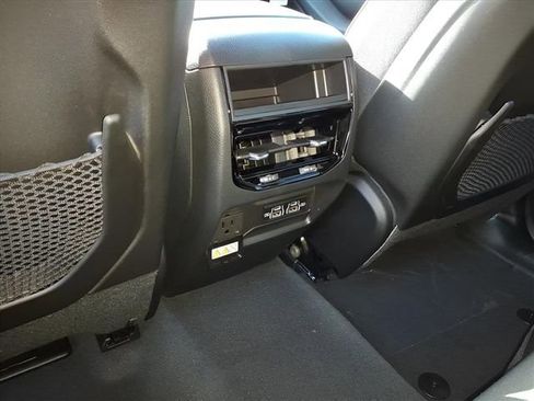 New 2025 Jeep Grand Cherokee Laredo X w/ Luxury Tech Group I image 11