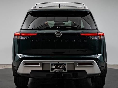 Used 2023 Nissan Pathfinder Platinum AWD/4WD image 7