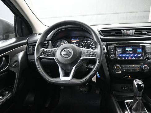 Used 2019 Nissan Rogue Sport S w/ Appearance Package image 10