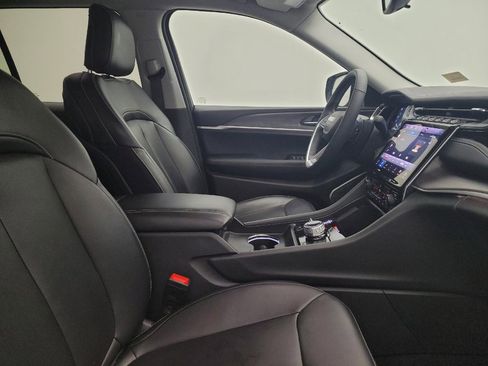 Used 2023 Jeep Grand Cherokee 4WD 4xe image 21