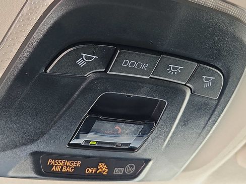 Used 2024 Toyota Corolla LE FWD image 23