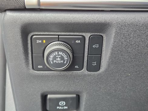 New 2025 Ford Expedition Tremor image 18