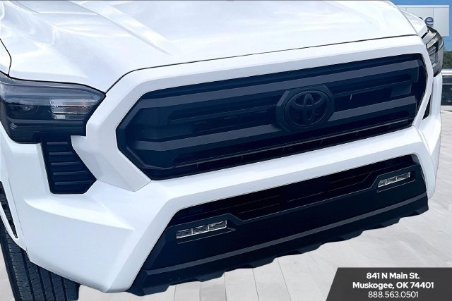 Used 2026 Toyota Tacoma SR5 AWD/4WD image 33