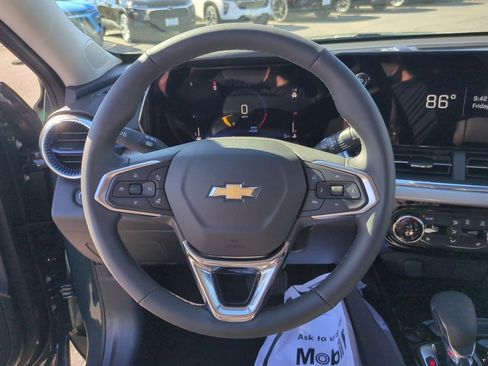 New 2026 Chevrolet Trax LT w/ Driver Confidence Package image 11