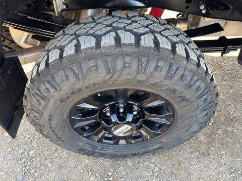 Used 2022 Ford F350 King Ranch w/ Tremor Off-Road Package AWD/4WD image 17