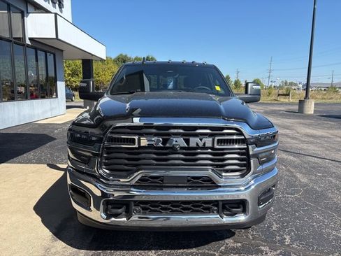 New 2026 RAM 2500 Big Horn AWD/4WD image 6