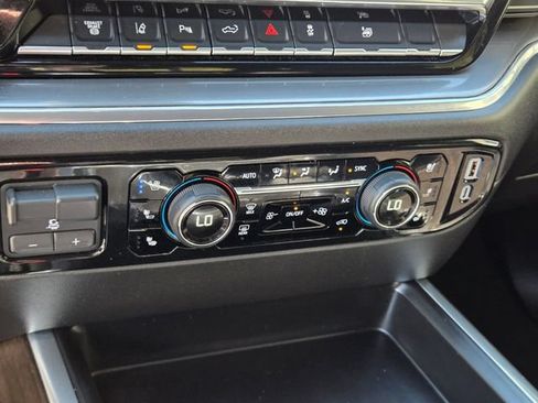 Certified 2025 Chevrolet Silverado 2500 High Country w/ High Country Premium Package AWD/4WD image 22
