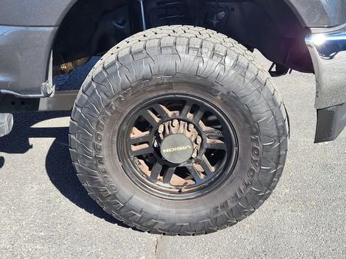 Used 2019 Ford F250 Lariat w/ Chrome Package image 6