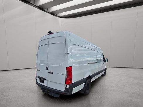 Used 2022 Mercedes-Benz Sprinter 3500 w/ Parking Package image 6