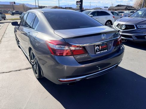 Used 2016 Honda Accord Sport image 5