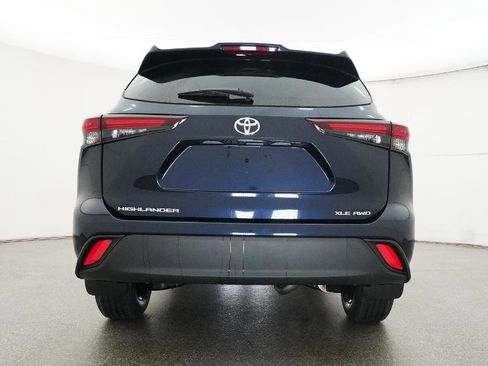New 2026 Toyota Highlander XLE image 24