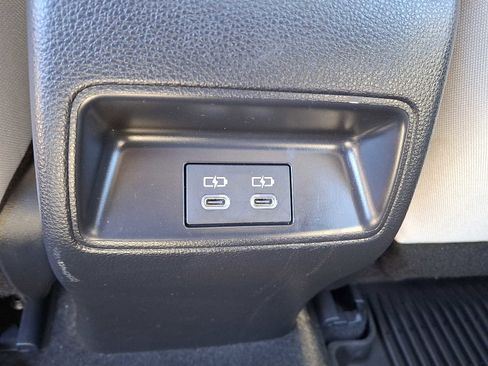 Used 2024 Toyota Corolla LE image 11