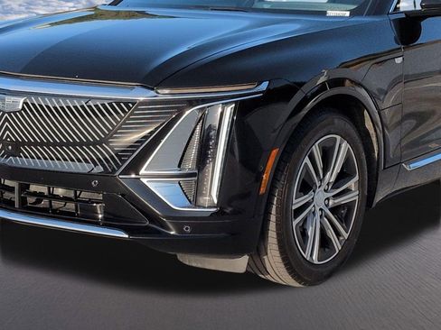 Certified 2024 Cadillac Lyriq Luxury RWD image 21