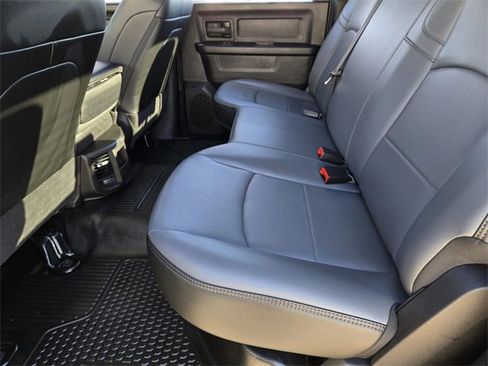 Used 2025 RAM 2500 Tradesman w/ Chrome Appearance Group image 21